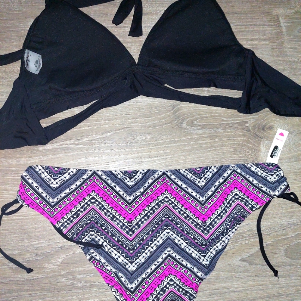 Mossimo Bikini - Picture 5 of 5